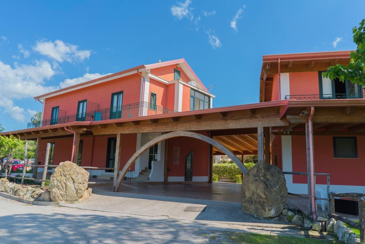 Bed and Breakfast Terra Di Vento Montecorvino Pugliano Zewnętrze zdjęcie