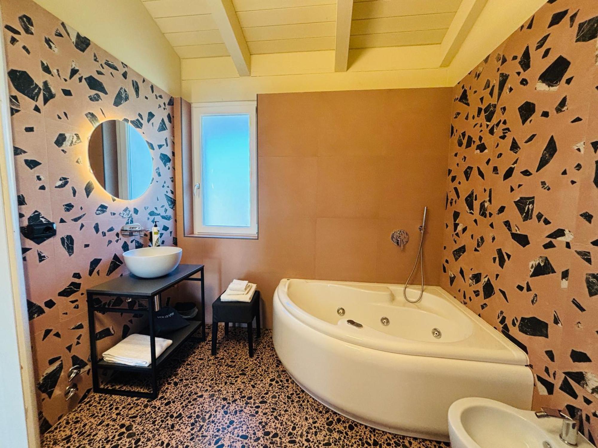 Bed and Breakfast Terra Di Vento Montecorvino Pugliano Zewnętrze zdjęcie